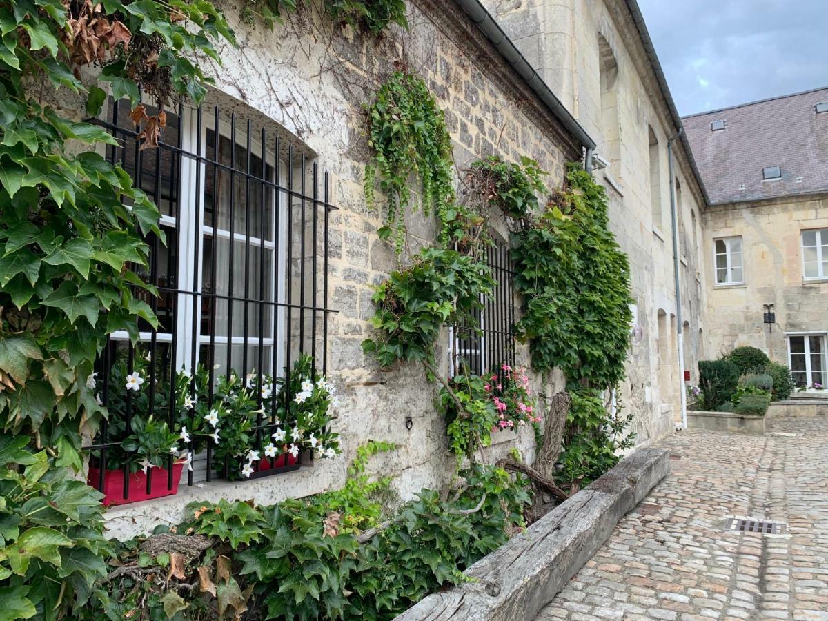 Hôtel Le Régent Villers-Cotterêts Exterior foto