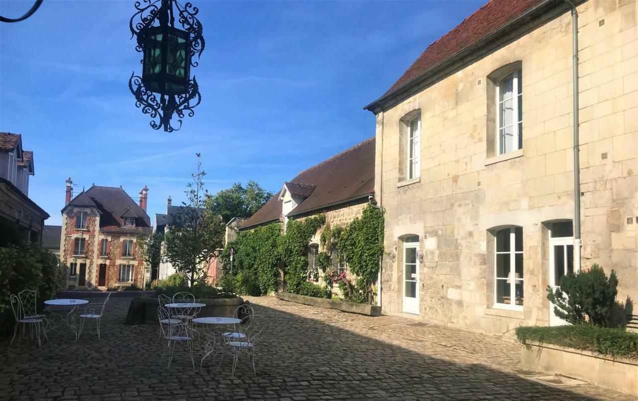 Hôtel Le Régent Villers-Cotterêts Exterior foto